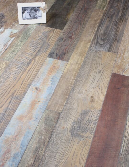 Very Rustic Laminate floor