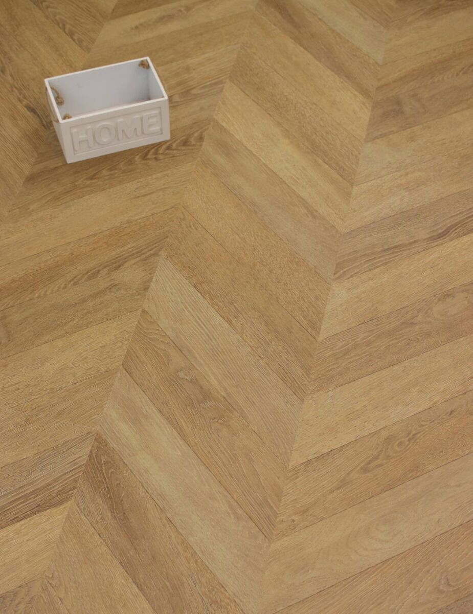 Oak chevron laminate flooring